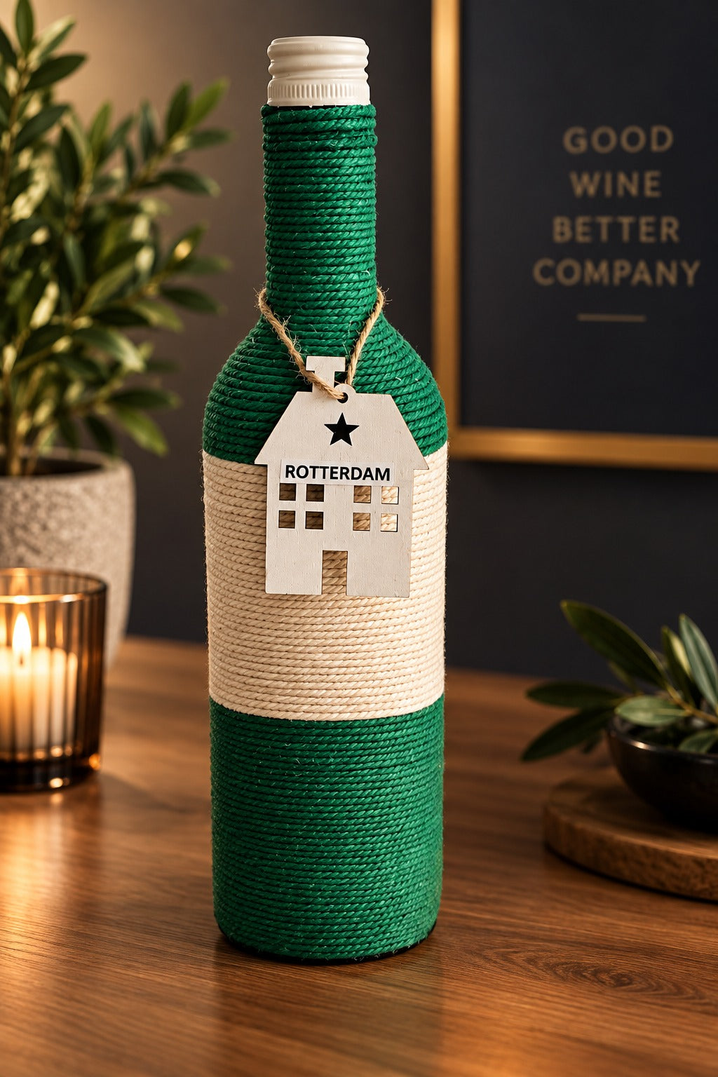 Signature Wine Gift – Emerald Green | Wijncadeau in luxe wijnkist met Bloemen (kunst)